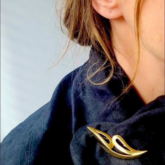 1960’s Vintage Gold Plated Keys Brooch. - Picture 7 of 7